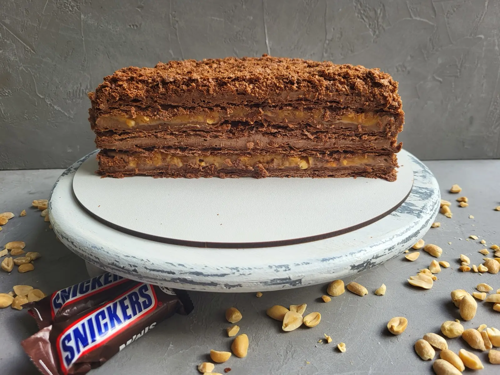 Наполеон Снікерс — торт на замовлення у Лісабоні